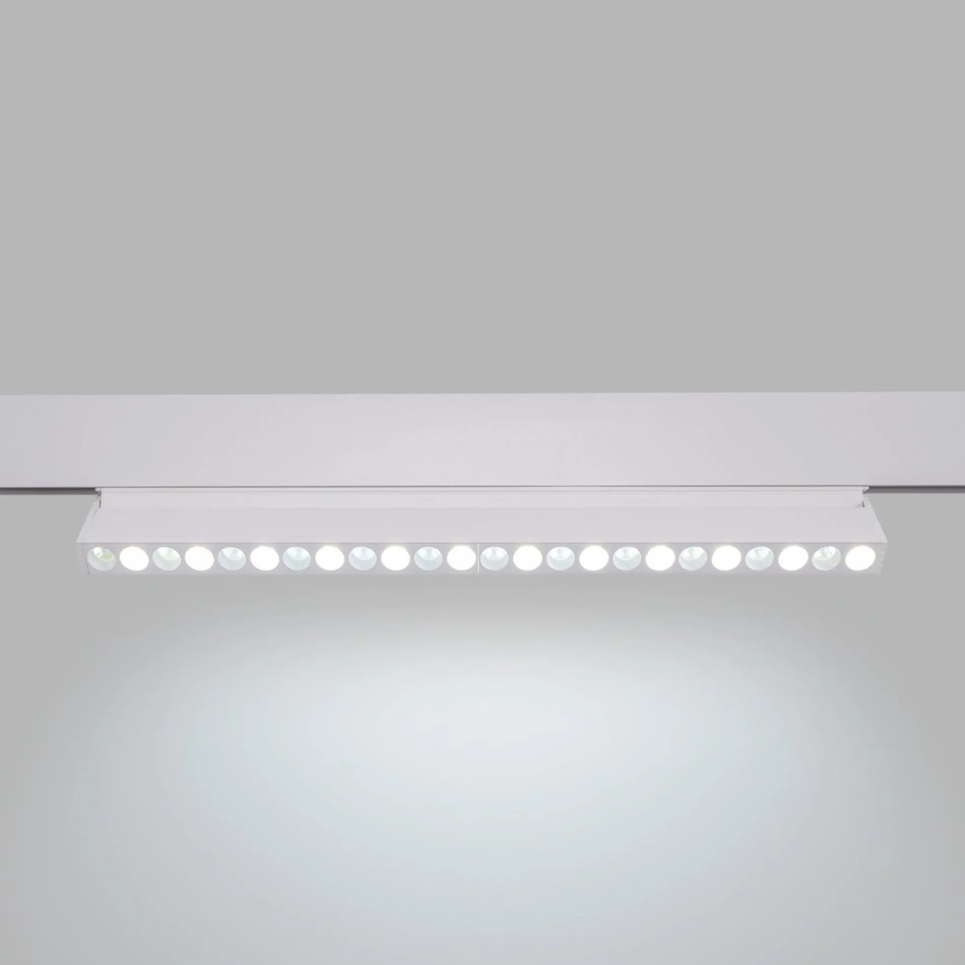 Luminaria lineal orientable para carril magnético RGB + CCT - 12W - UGR18 - Mi Light