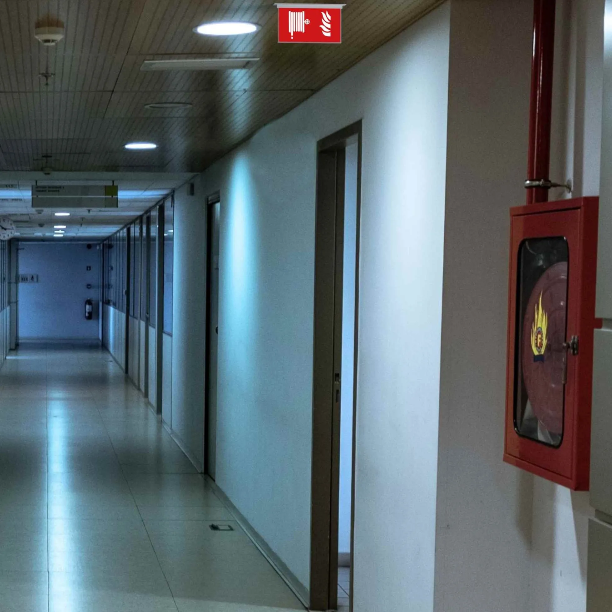 Luz de emergencia permanente con pictograma "Boca de incendio" - Empotrable