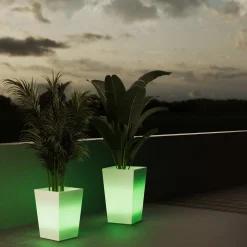 Macetero cuadrado LED RGBW - 12W - Recargable - Mando a distancia
