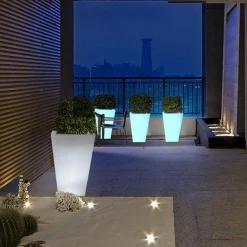 Macetero LED RGBW recargable 12W - Resina blanca - IP65 - 40x40x55cm