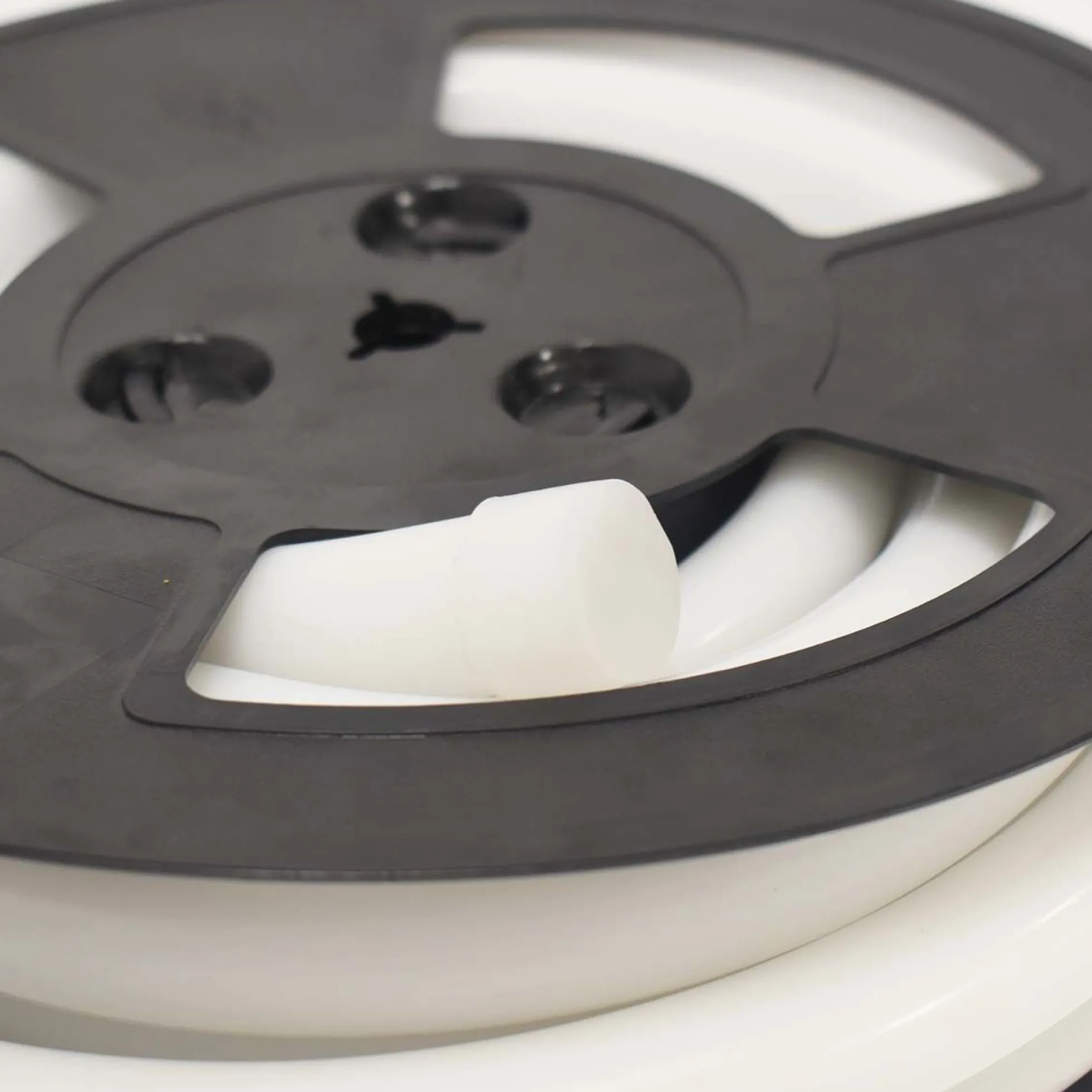 Neón LED flexible circular RGB - 24 V - Instalación sobre superficie - Ø20mm - 5 metros - 22W/m - Kit completo - IP67
