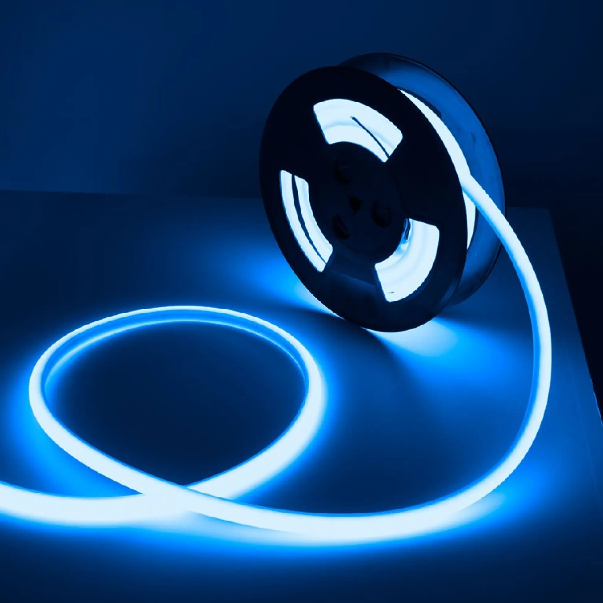 Neón LED flexible RGB 24V DC- 12X12mm - 10 metros - Kit completo - 11W/m - IP67 - Curvatura vertical