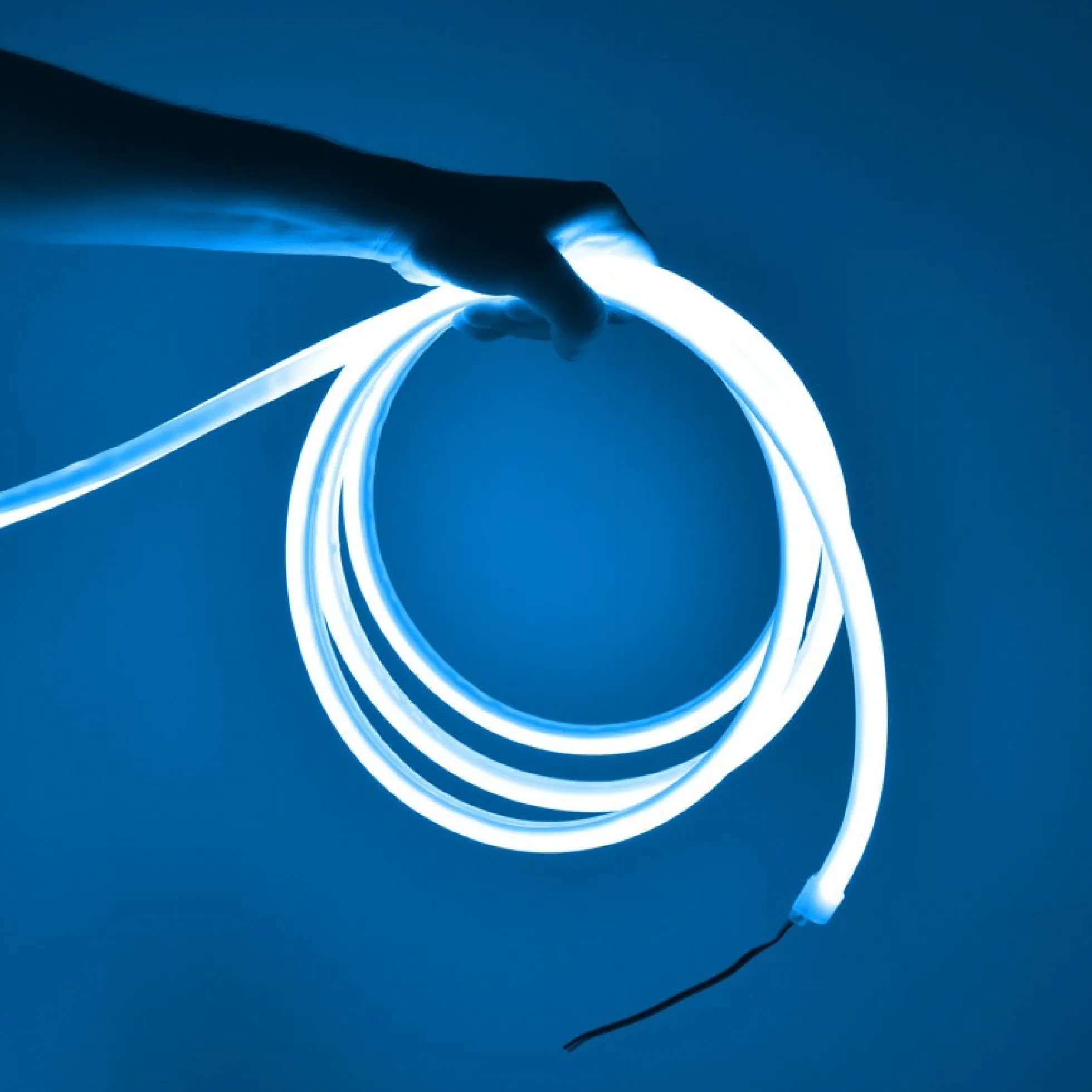 Neón LED flexible 24V DC - 12x12mm - 10 metros - Kit completo - 11W/m - IP67 - Curvatura vertical