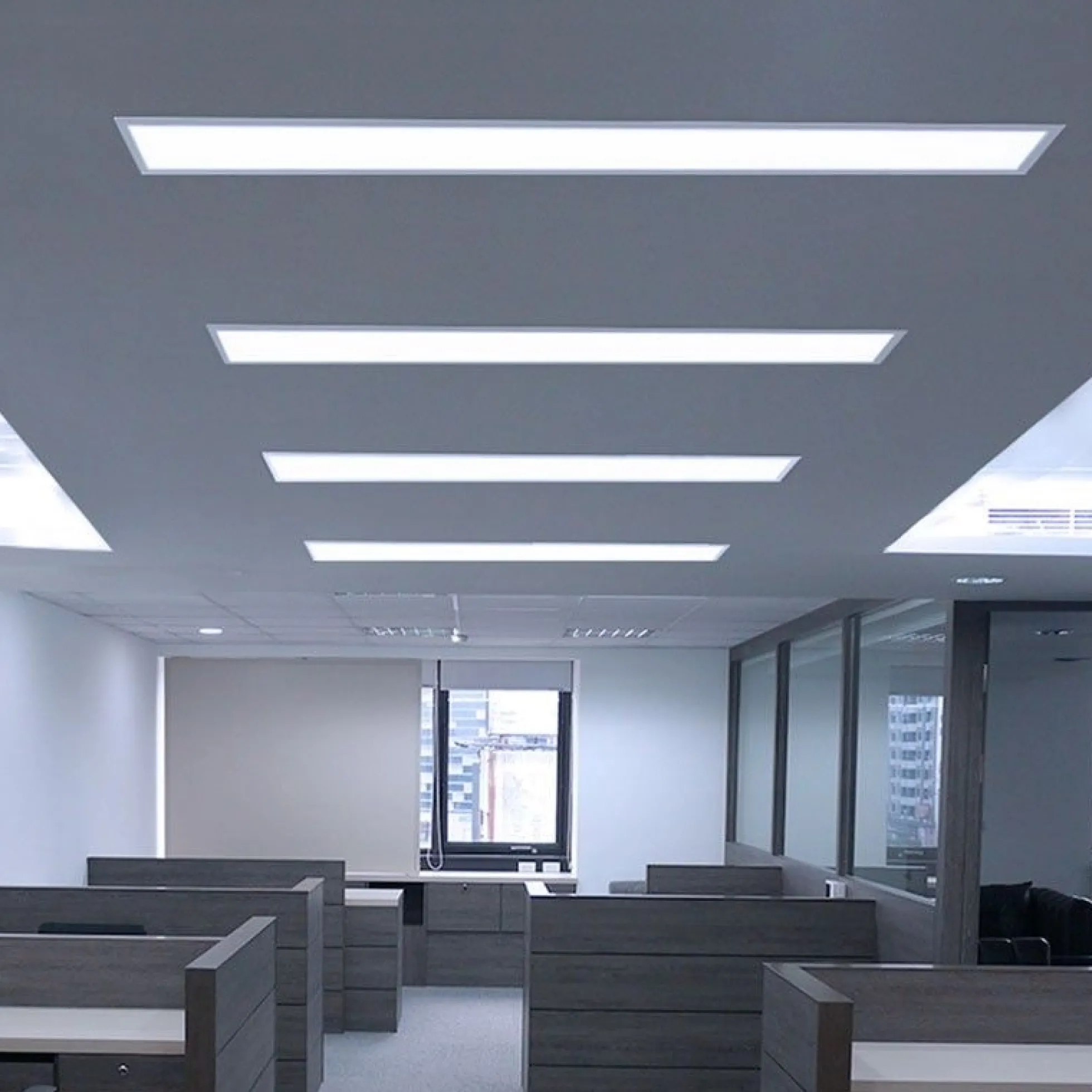 Pack de 10 paneles LED slim 120X30 cm - Driver Philips - 44W - UGR19 - IP40