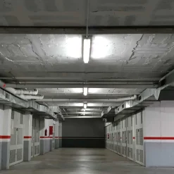 Pantalla estanca LED lineal conectable CCT con sensor de movimiento- 120cm - 40W - IP65