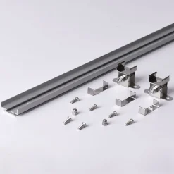 Perfil de aluminio basculante para bañador LED flexible - 1 metro