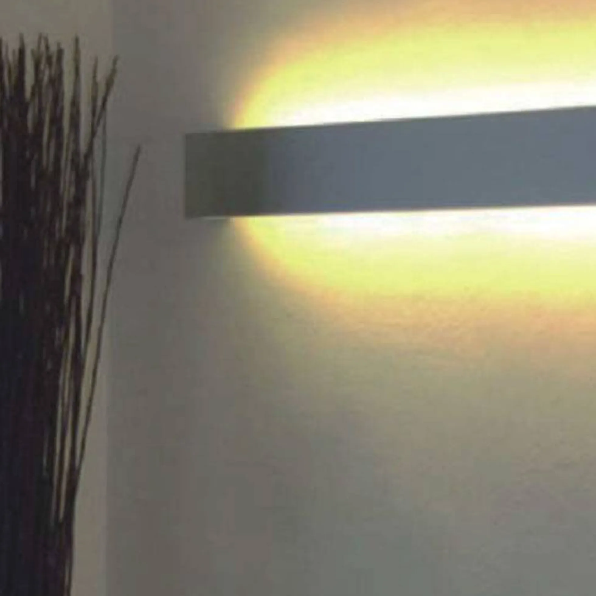 Perfil de aluminio para tira LED superficie - Bañador arriba/abajo - 18x49mm - 2 metros