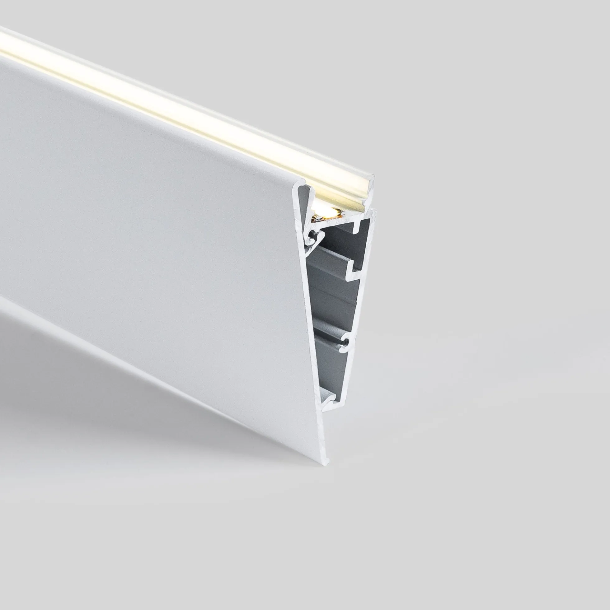 Perfil de aluminio superficie - Tira LED ≤ 12mm - 23.5x57.8mm - 2 metros