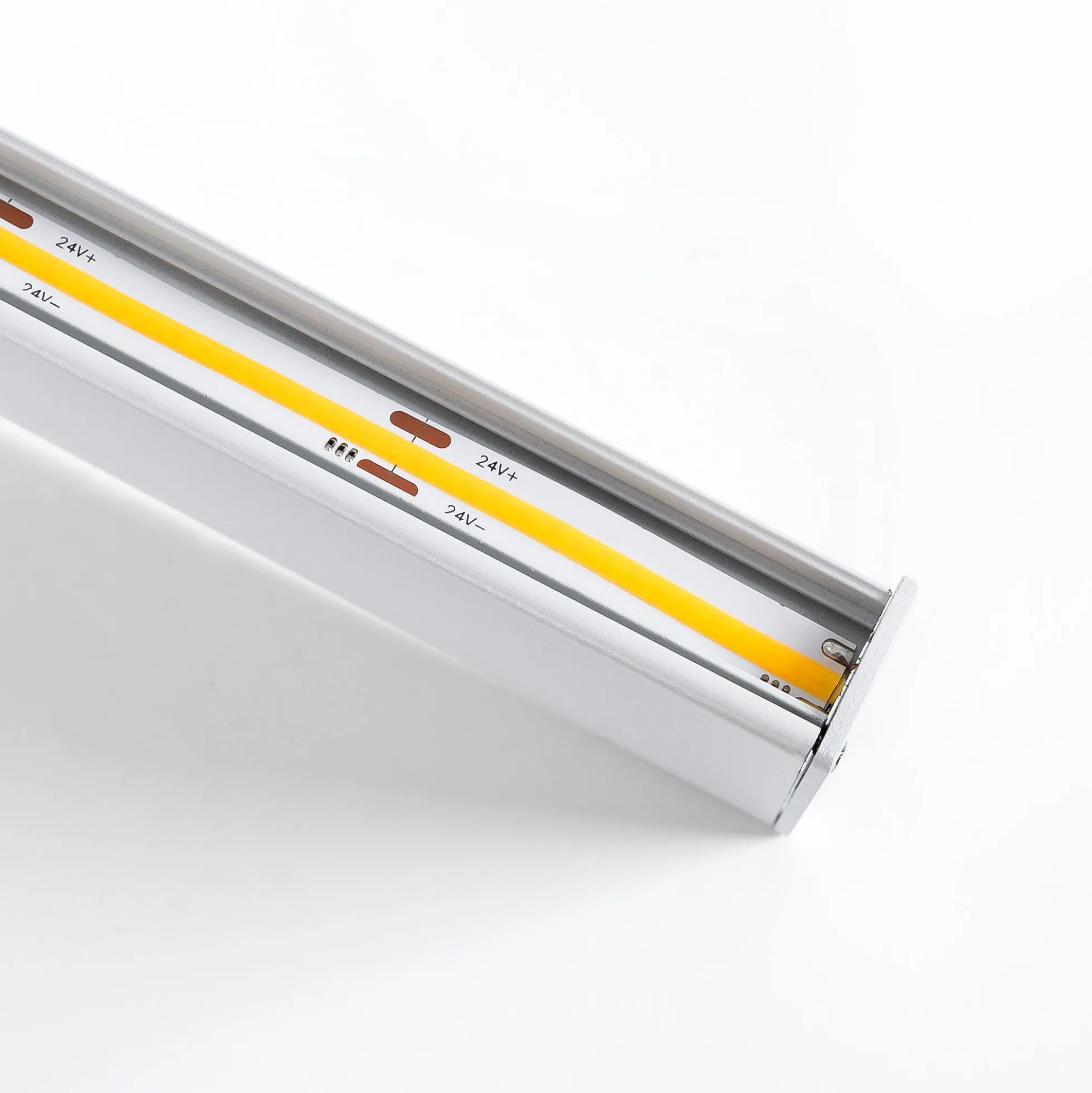 Perfil de aluminio superficie - Tira LED ≤ 12mm - 23.5x57.8mm - 2 metros