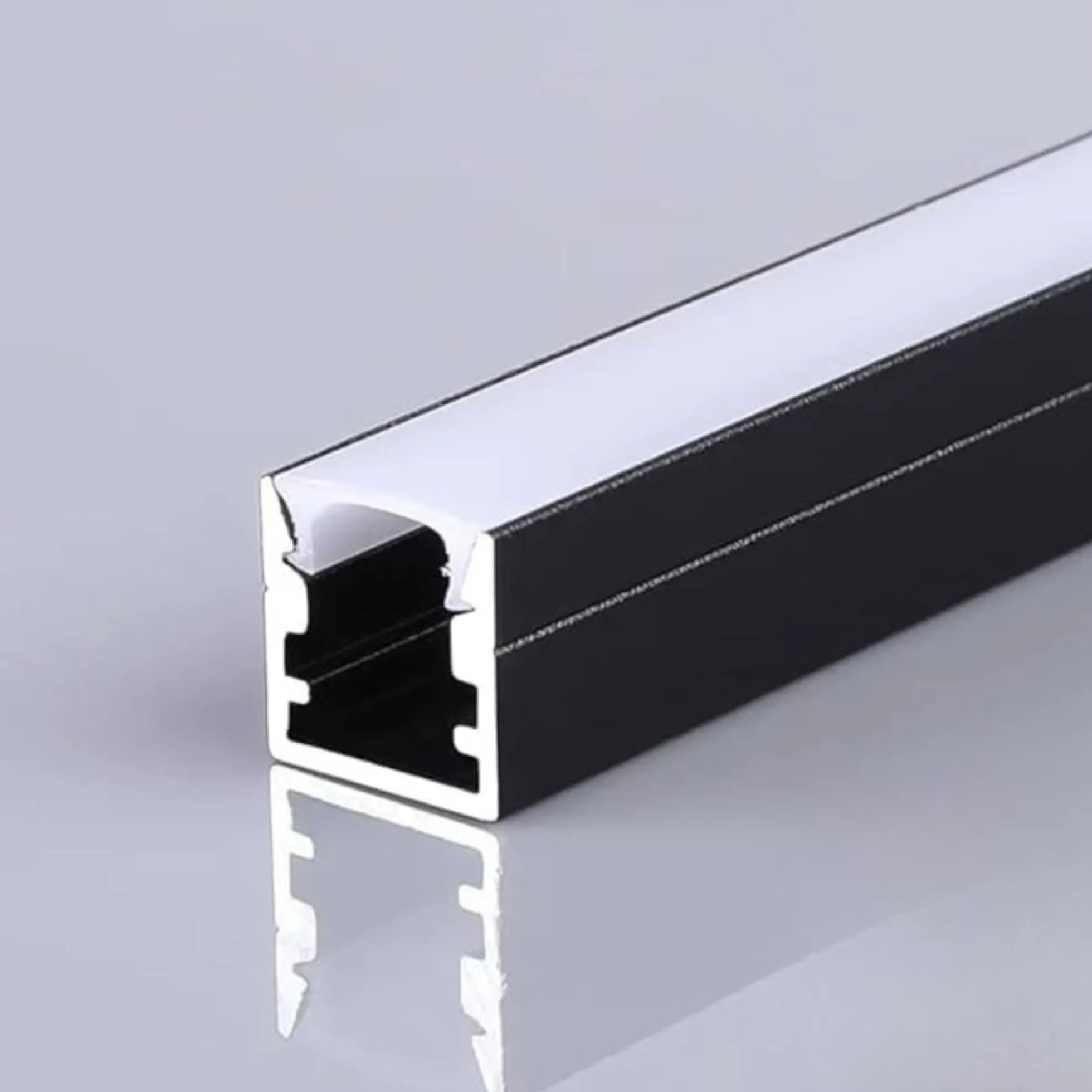 Perfil tira LED de superficie con difusor - Kit completo - 9x7mm - Tira LED ≤5mm - 2 metros