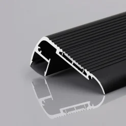 Perfil tira LED para escaleras - 27x63mm - Con difusor - 2 metros