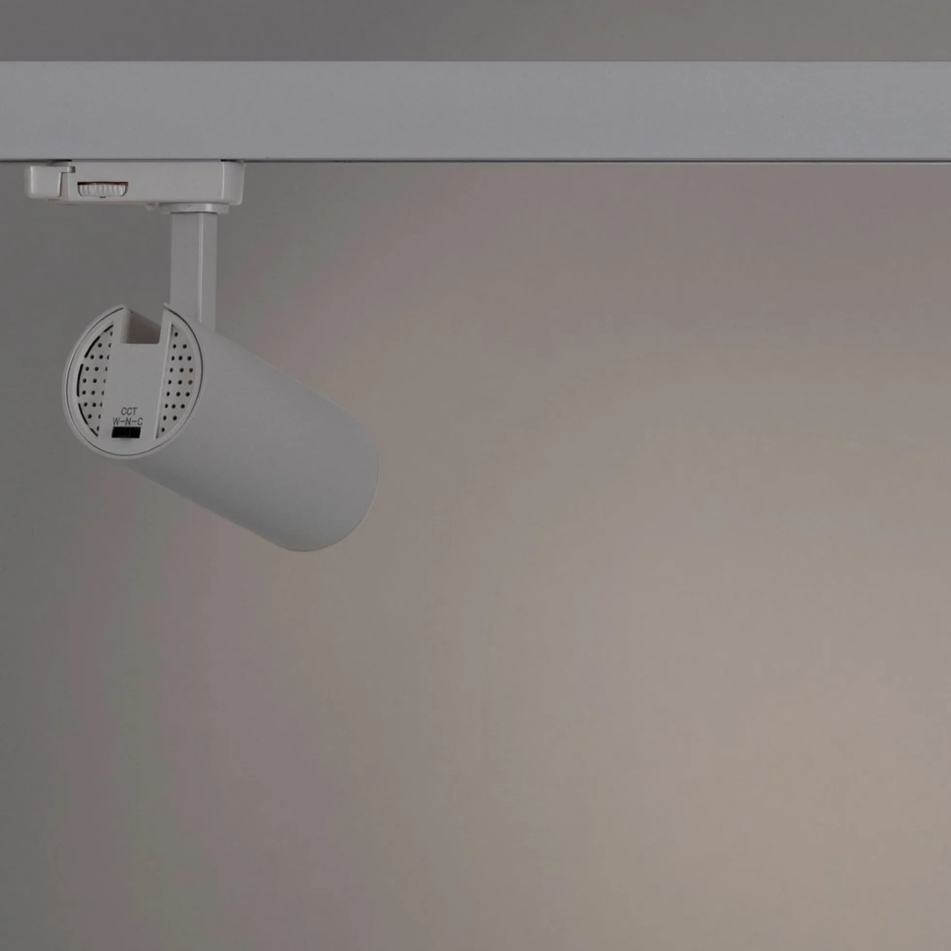 Proyector LED para carril trifásico - 10W - CCT - CRI90 - 860 lm