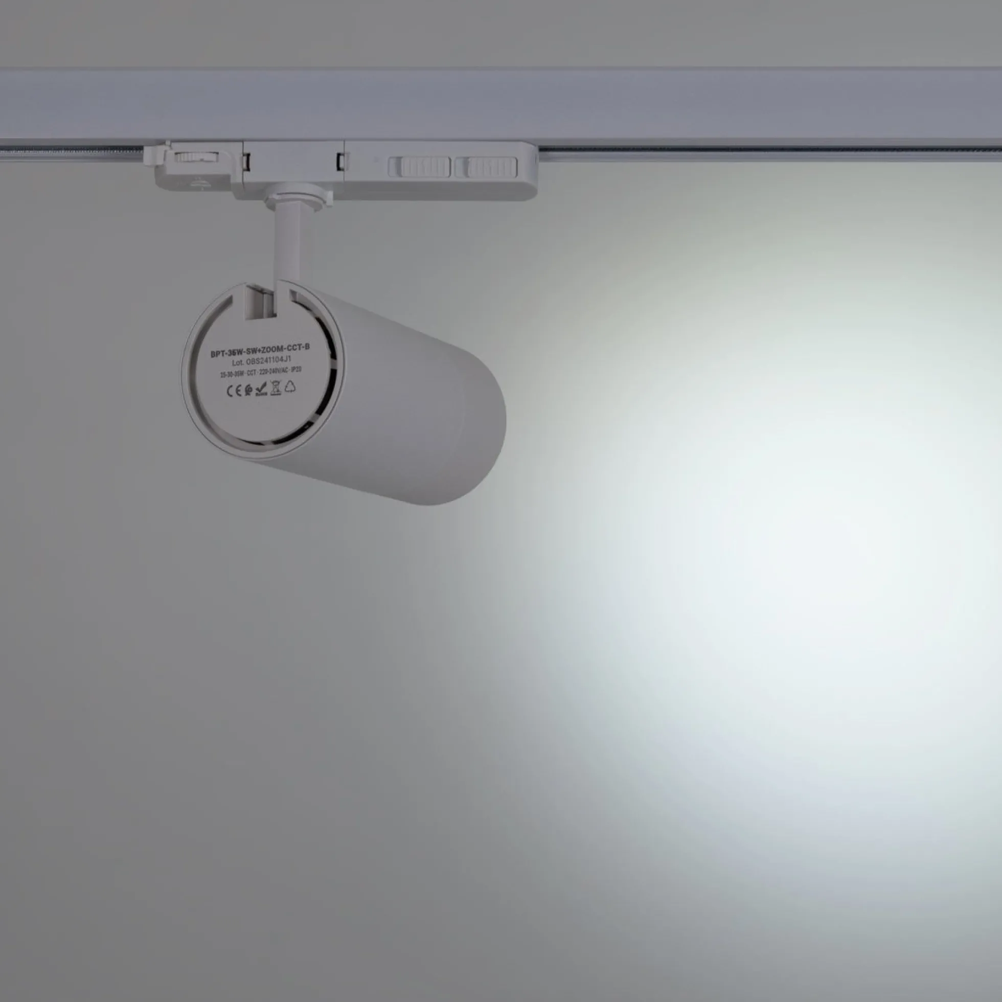 Proyector LED para carril trifásico - Potencia ajustable + ZOOM: 25W/30W/35W - CCT